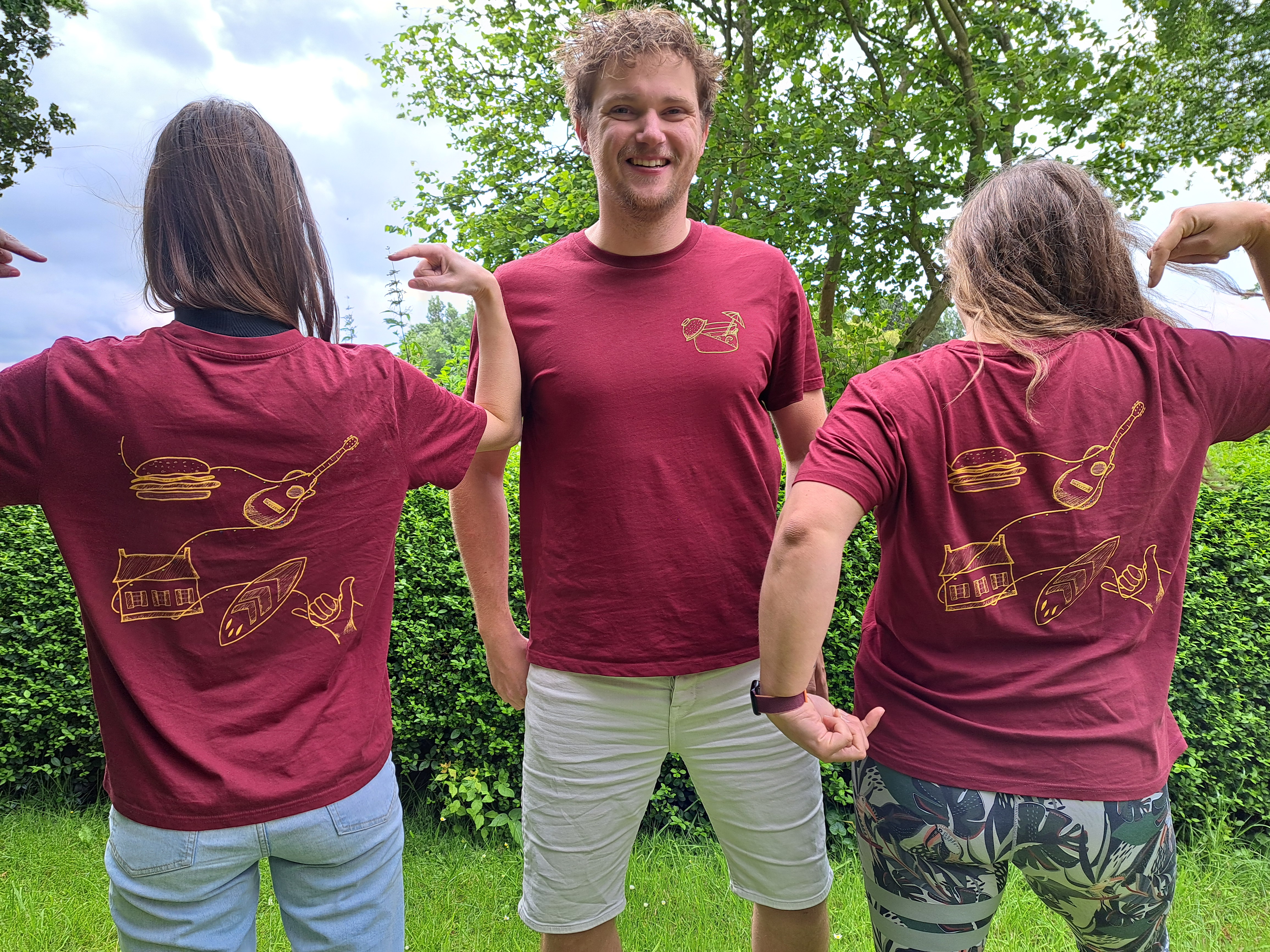 burgitaarvakansurfshirt